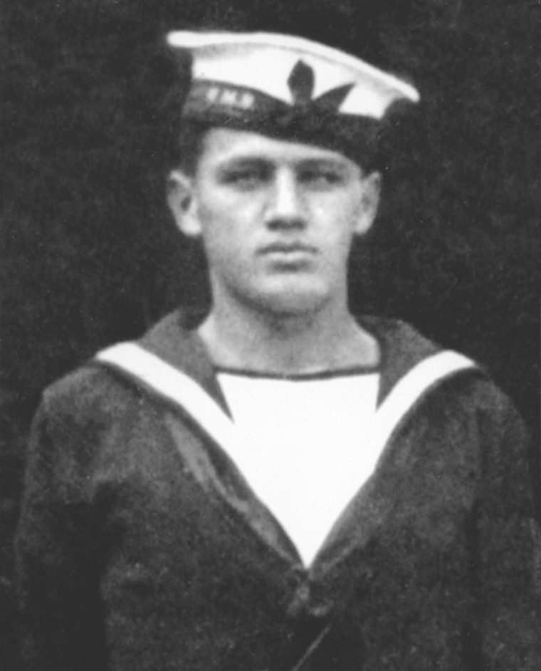 Sammy Ofer served as a Petty Officer in the Royal Navy in his youth